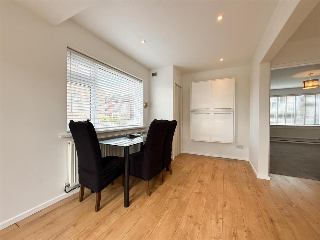 House in Staffordshire Moorlands, Knowle Style, Biddulph - View 5