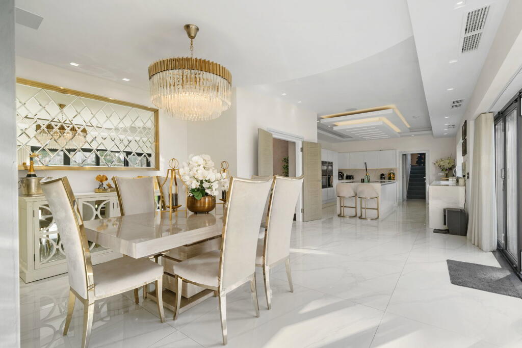 House in Preston - View 3