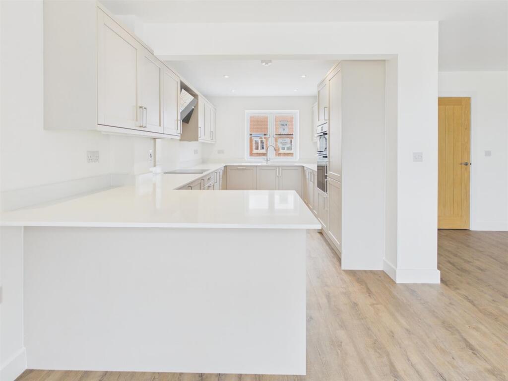 House in Peterborough - View 4