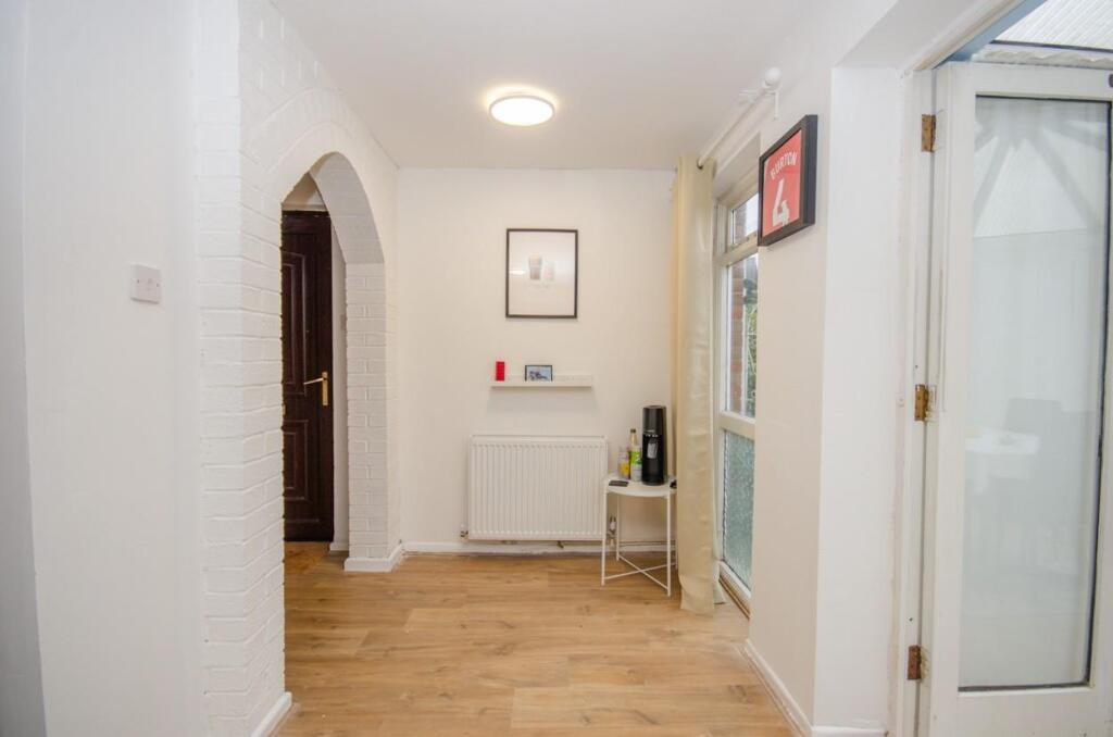Westerleigh Road, Downend, Bristol, BS16 6US photo 3