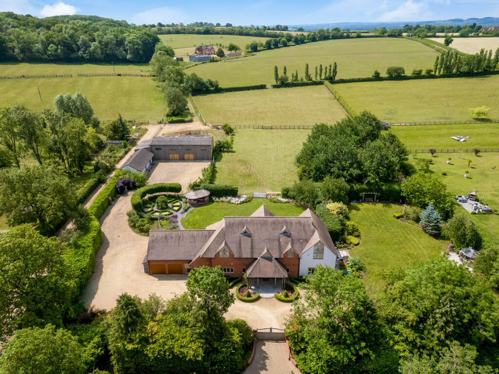 Main image of property: Fosse Way, Ettington, Stratford-upon-Avon Warwickshire CV37 7PA