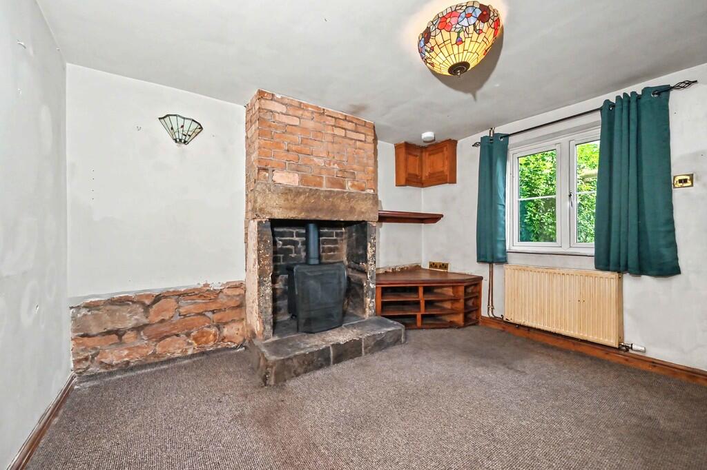 House in Stoke-on-Trent - View 3