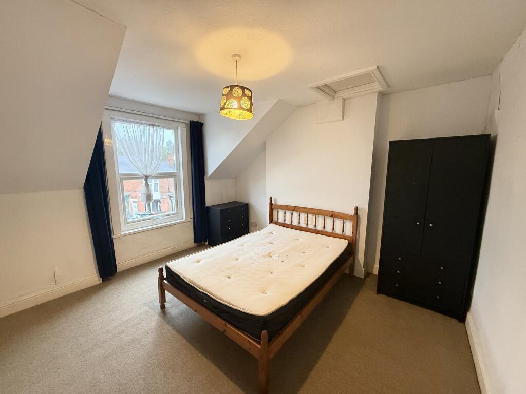 Apartment in Nottingham, Gedling - View 5