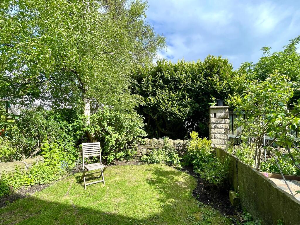 Laund Road, Huddersfield, HD3 photo 4