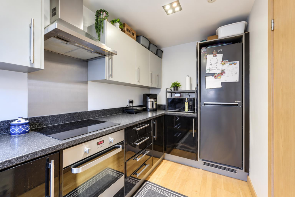House in Grays, Badgers Dene, Little Thurrock - View 5