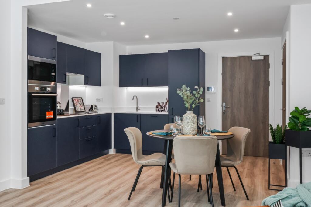 Apartment in Leeds - View 5