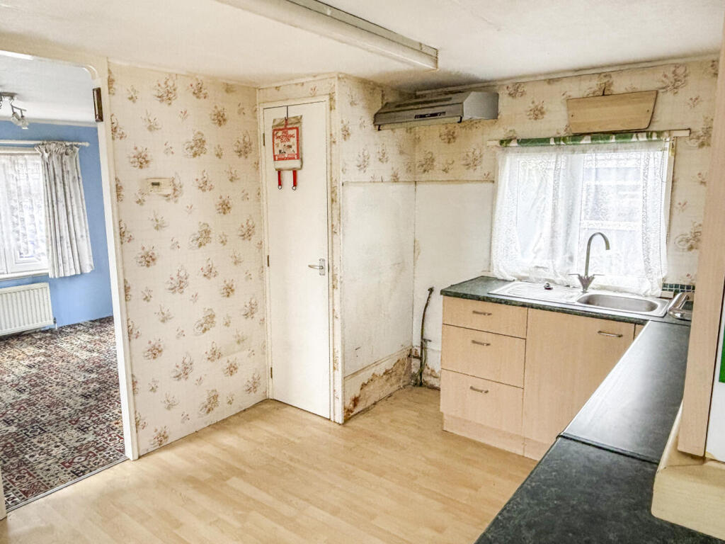 Lamaleach Drive, Freckleton, Preston - View 6