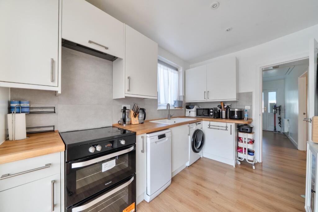 House in London - View 3