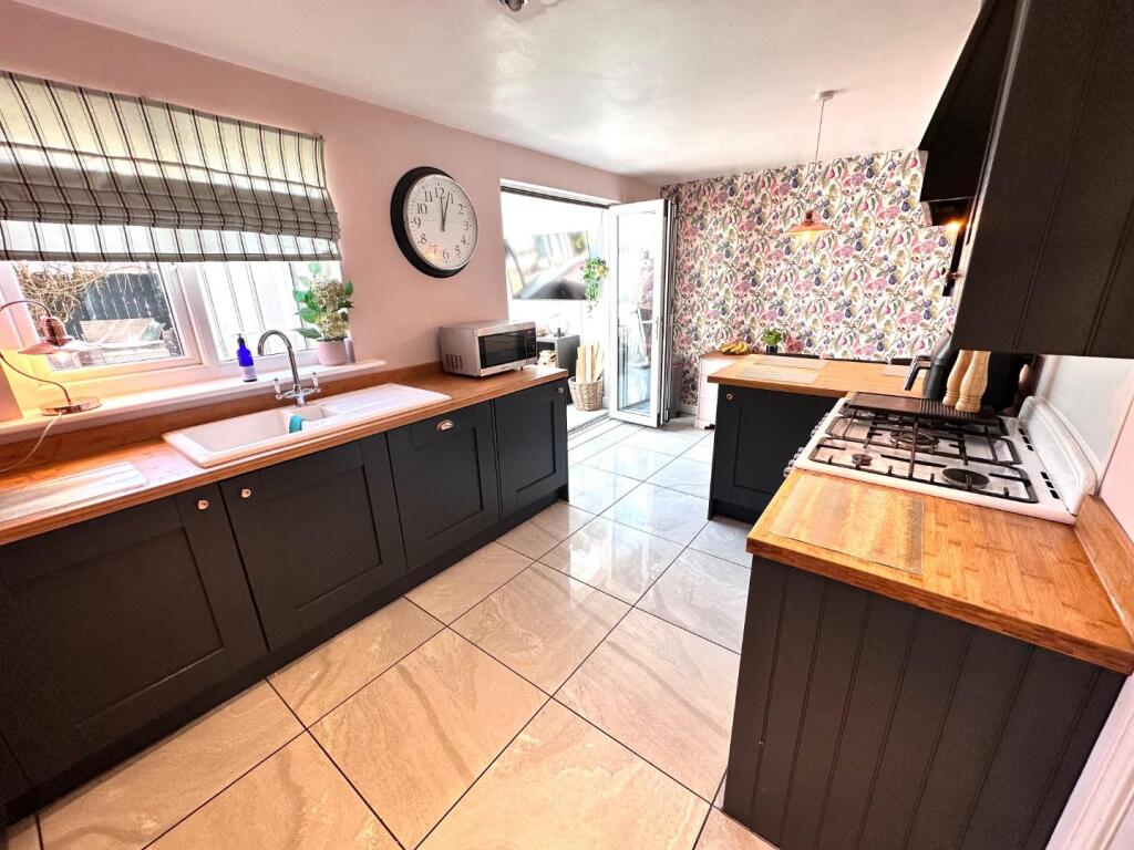 House in Kirklees, West Yorkshire - View 3
