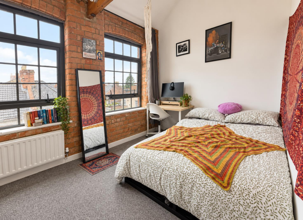 Apartment in Northampton - View 4