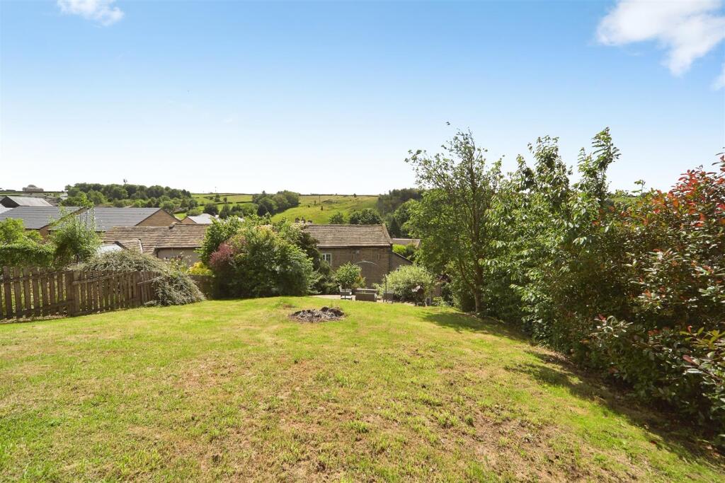 House in Bradford, Keighley - View 4