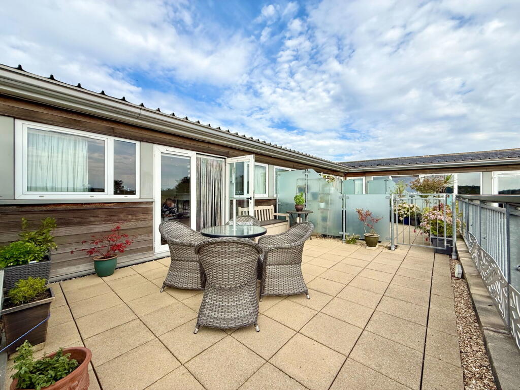 Apartment in Leeds, Wetherby - View 3