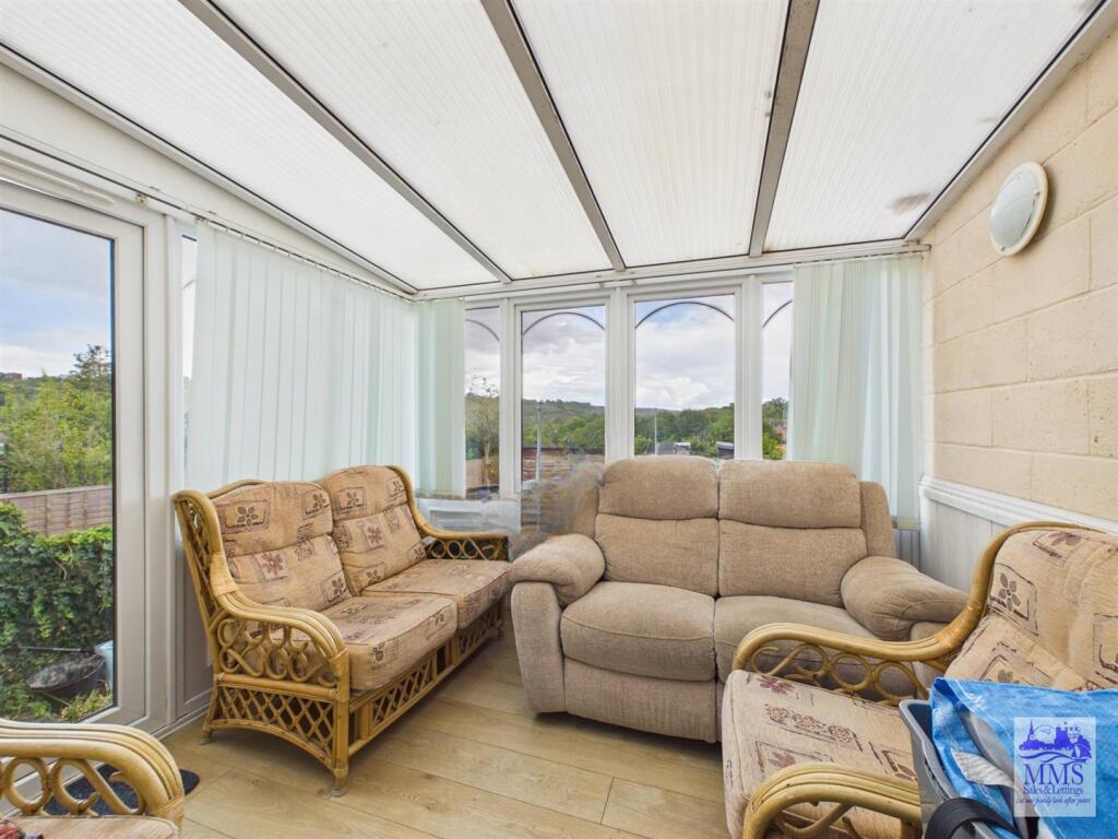 House in Chatham, Medway - More