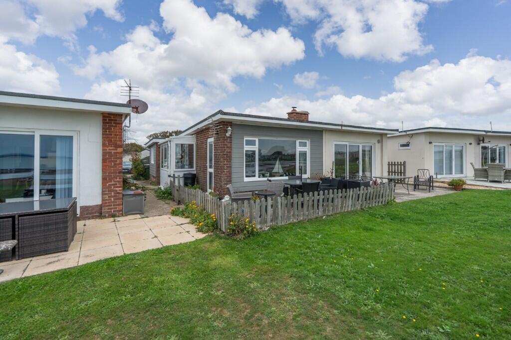 Main image of property: Solent Breezes, Hook Lane, Warsash, SO31