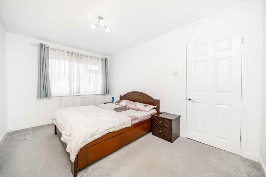 House in London - View 4