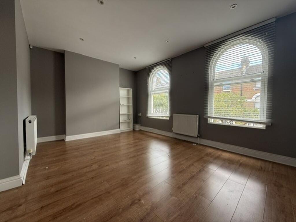 Apartment in London - View 2