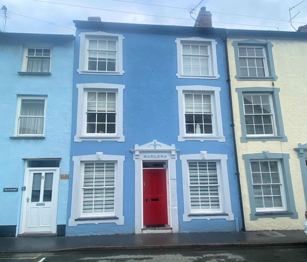 Main image of property: Maglona, New Street, Aberdyfi, Gwynedd