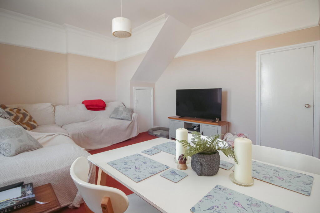 Apartment in Exeter - More