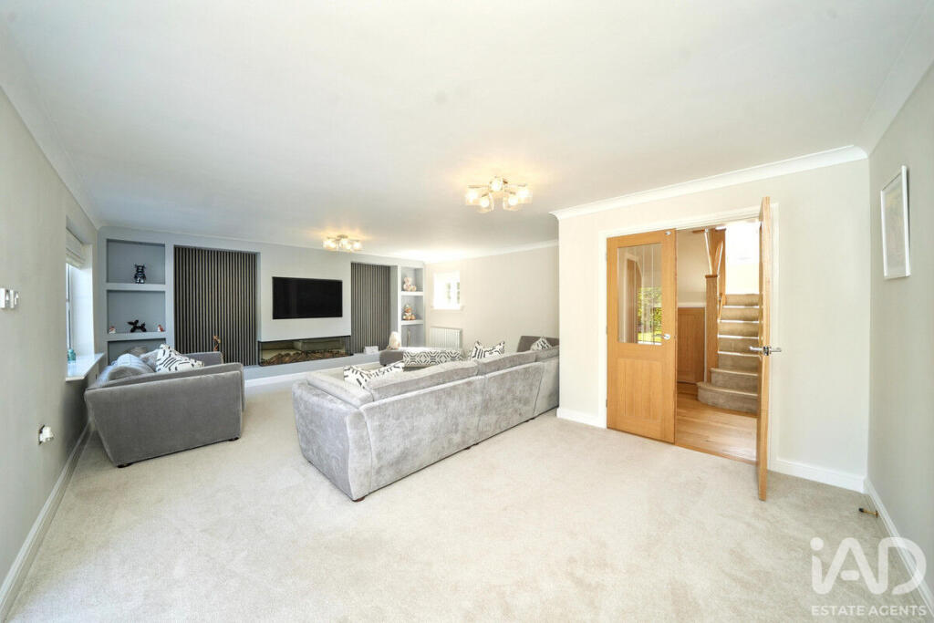 Additional image 7 of Blake Street, Little Aston, B74