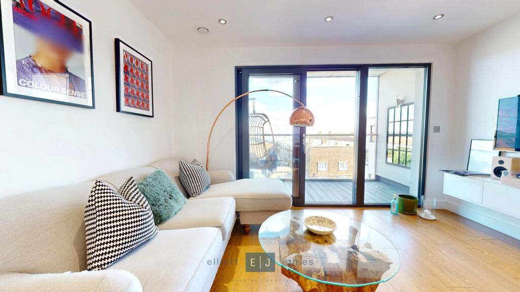 Apartment in Epping Forest, Loughton - View 3