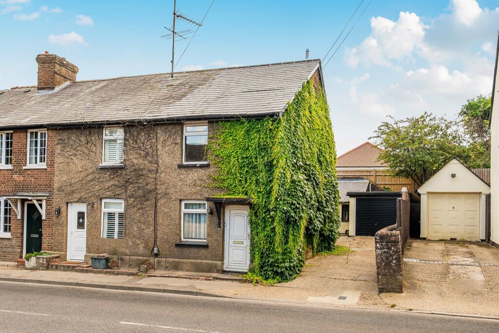 Main image of property: High Street, Sandridge, St. Albans
