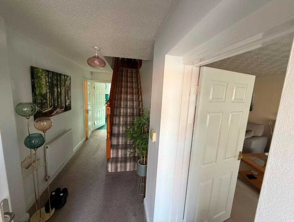 House in Doncaster - View 4