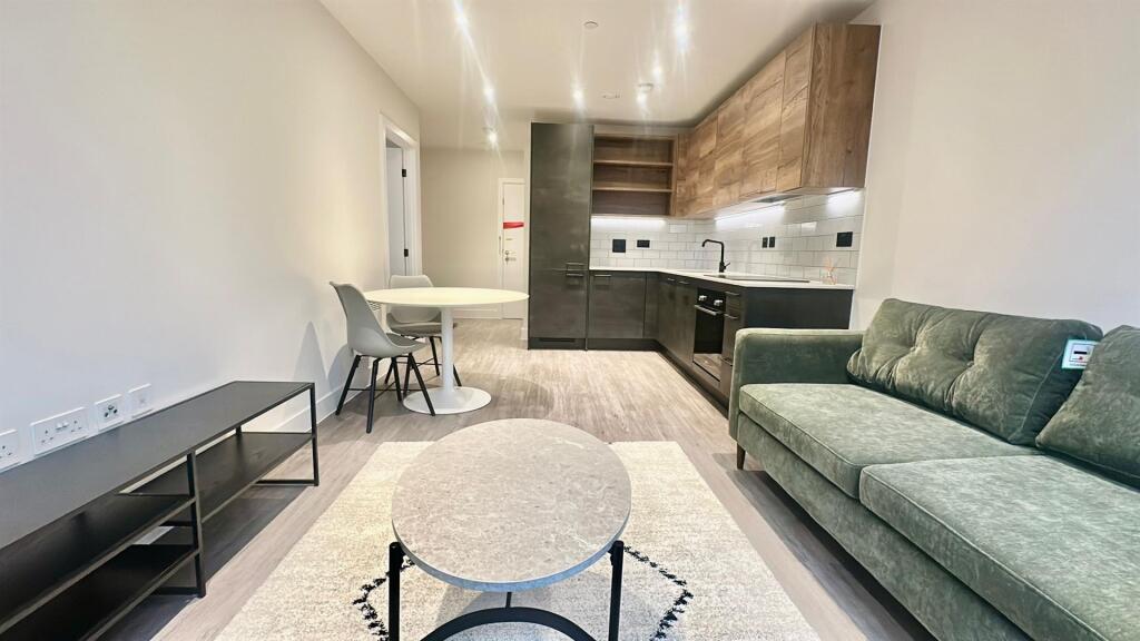 Main image of property: Glasswater Locks, Belmont Row, Birmingham, B4