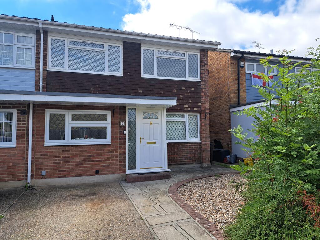 Main image of property: Drake Close, Benfleet, Essex, SS7