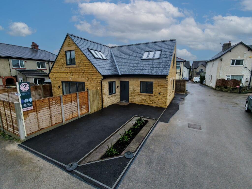 3-bed detached on Smithbrook Close, Chapel-En-Le-Frith, SK23, £429,995