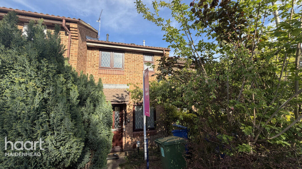 House in Winkfield, Martin's Heron