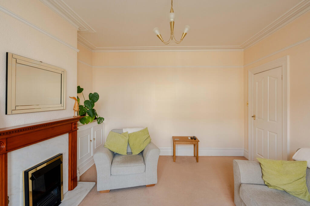 House in Bristol, Golden Hill, Bishopston - More