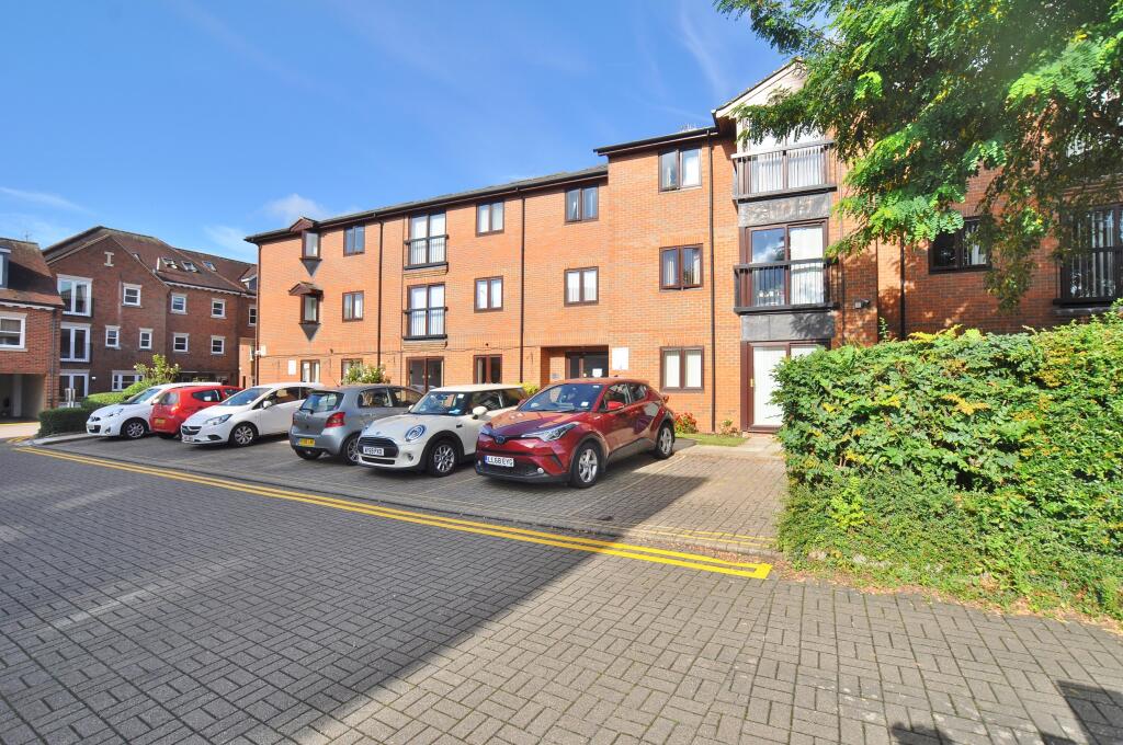 Main image of property: Regal Court, Bancroft, Hitchin