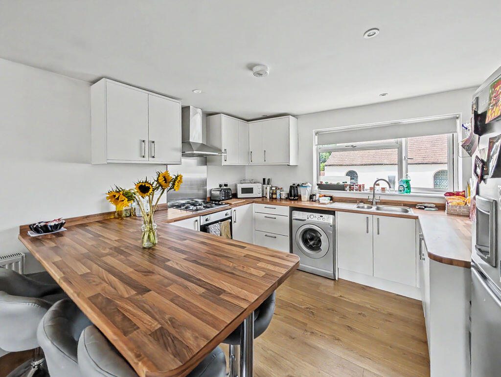 Apartment in Shrewsbury - View 3