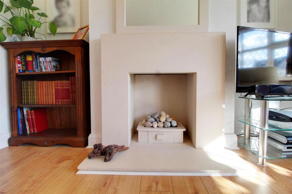 Additional image 12 of Moffats Lane, Brookmans Park