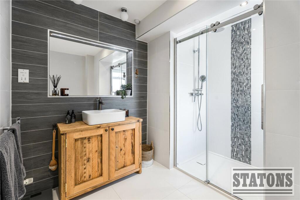 Additional image 25 of Upland Drive, Brookmans Park, Hatfield, Hertfordshire, AL9