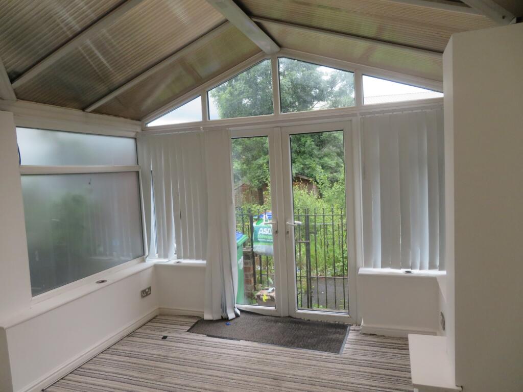 House in Oldham - View 4