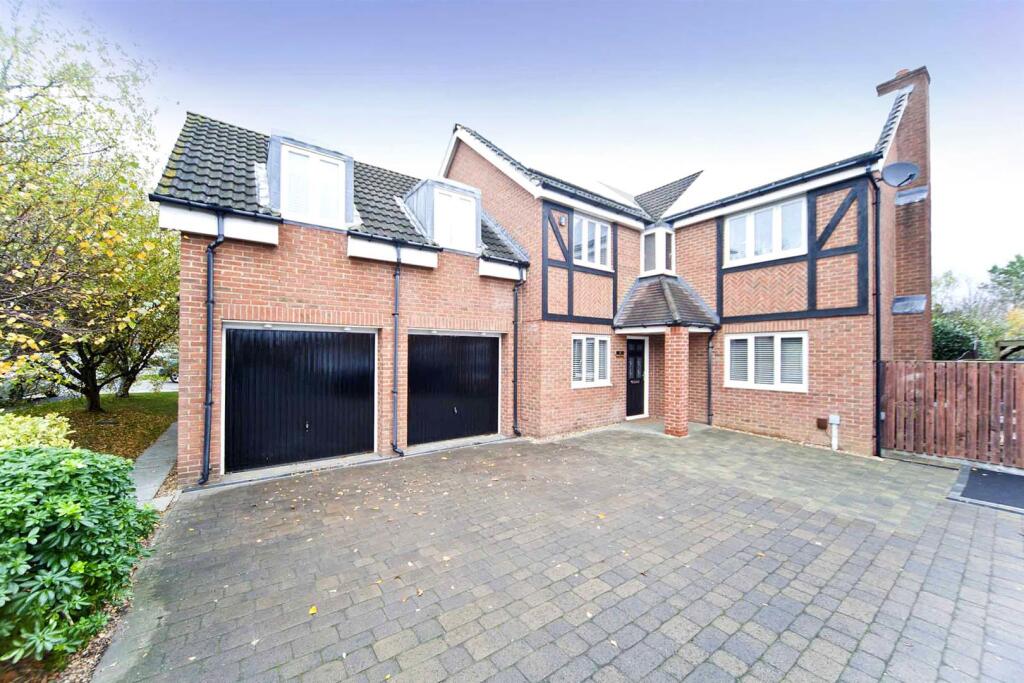 5-bed detached on Silverbirch Road, Hartlepool, £365,000
