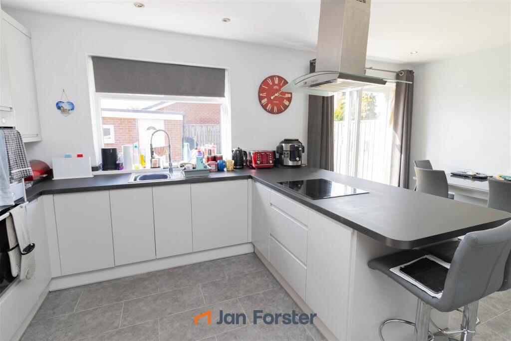 House in North Tyneside, Killingworth - View 3