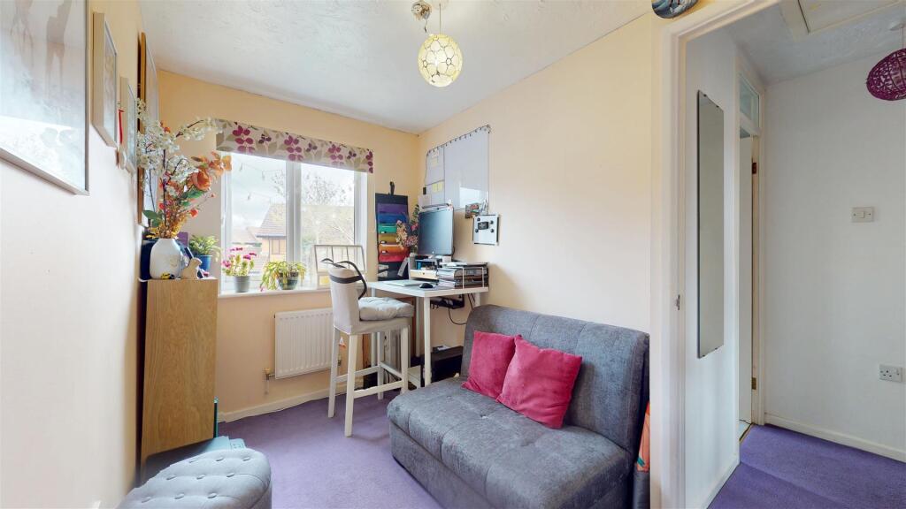 Bantock Close, Browns Wood, Milton Keynes - More