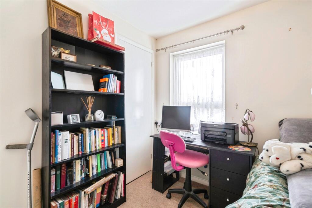 Apartment in Chichester, Selsey - More
