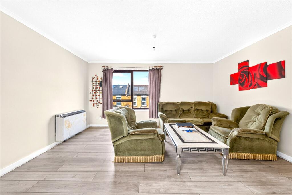 Apartment in London, Walthamstow - View 3