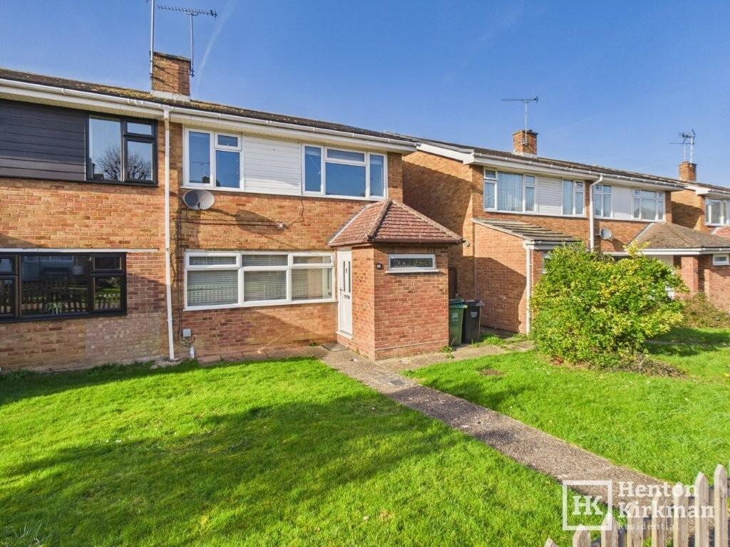 3-bed semi-detached on Foxhunter Walk, Billericay, Essex, CM11, £435,000