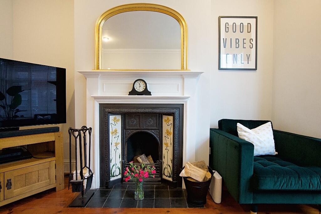 Castle Road | Bedford | Beds | MK40 | south facing garden photo 3