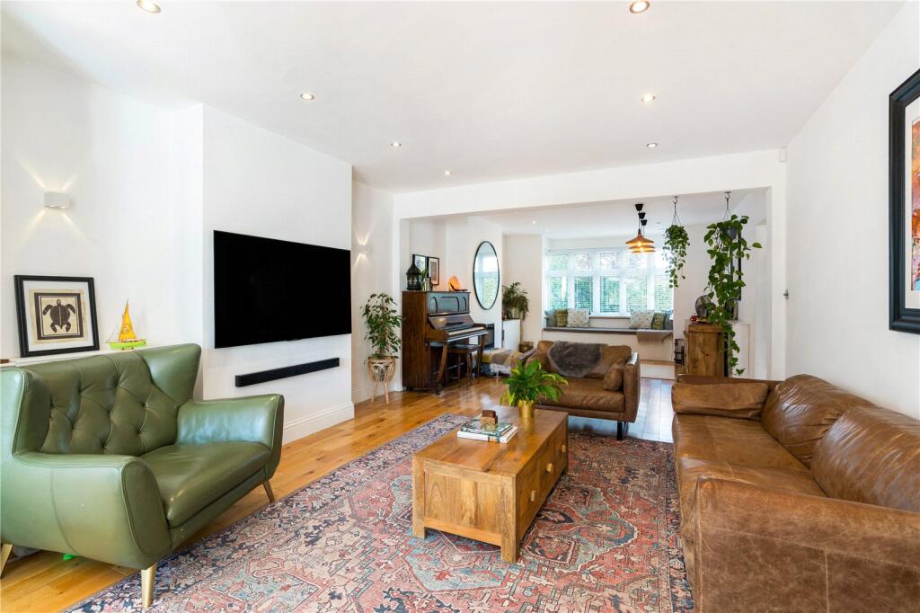 Bell Barn Road, Bristol, Somerset, BS9 photo 3