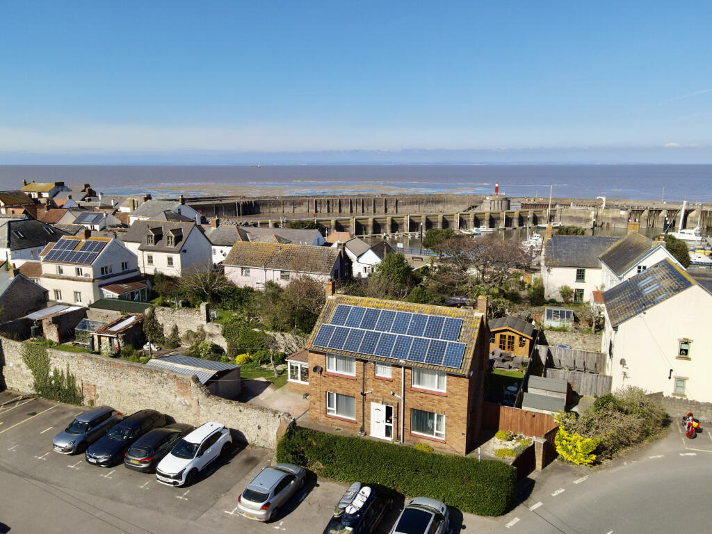Main image of property: Oasis right in the heart of Watchet! Detached home with walled gardens!