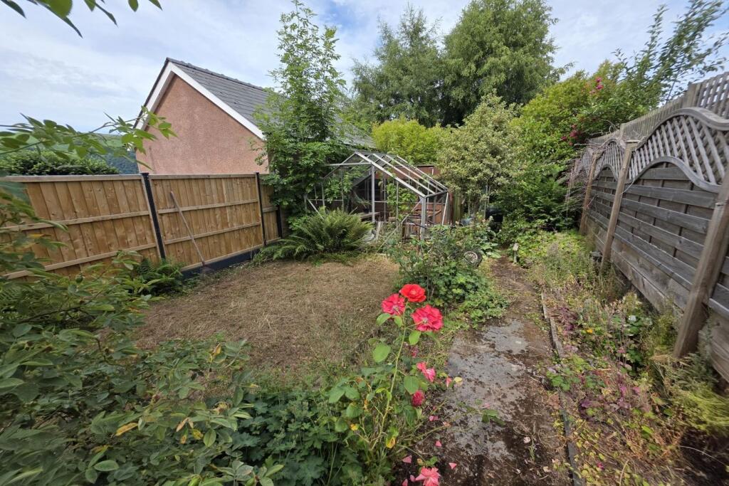 House in Newport, Abergavenny - View 2