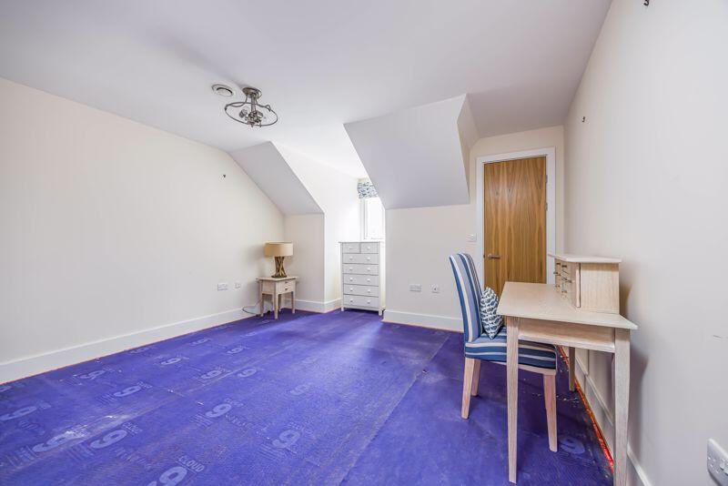 Carmarthen Avenue, Portsmouth - More