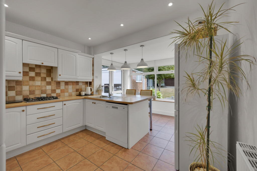 Hind Heath Road, Sandbach, CW11 3LG photo 3