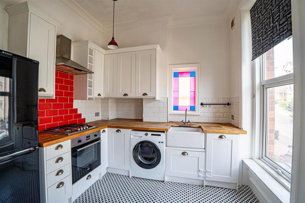 Apartment in Tonbridge - View 3