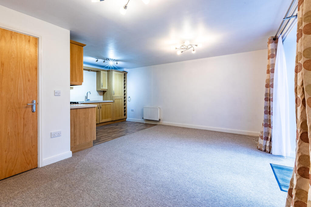63 Summit Close, Kingswood photo 2